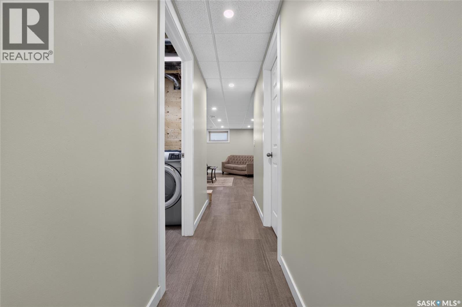 2801 Ridgway AVENUE - 29