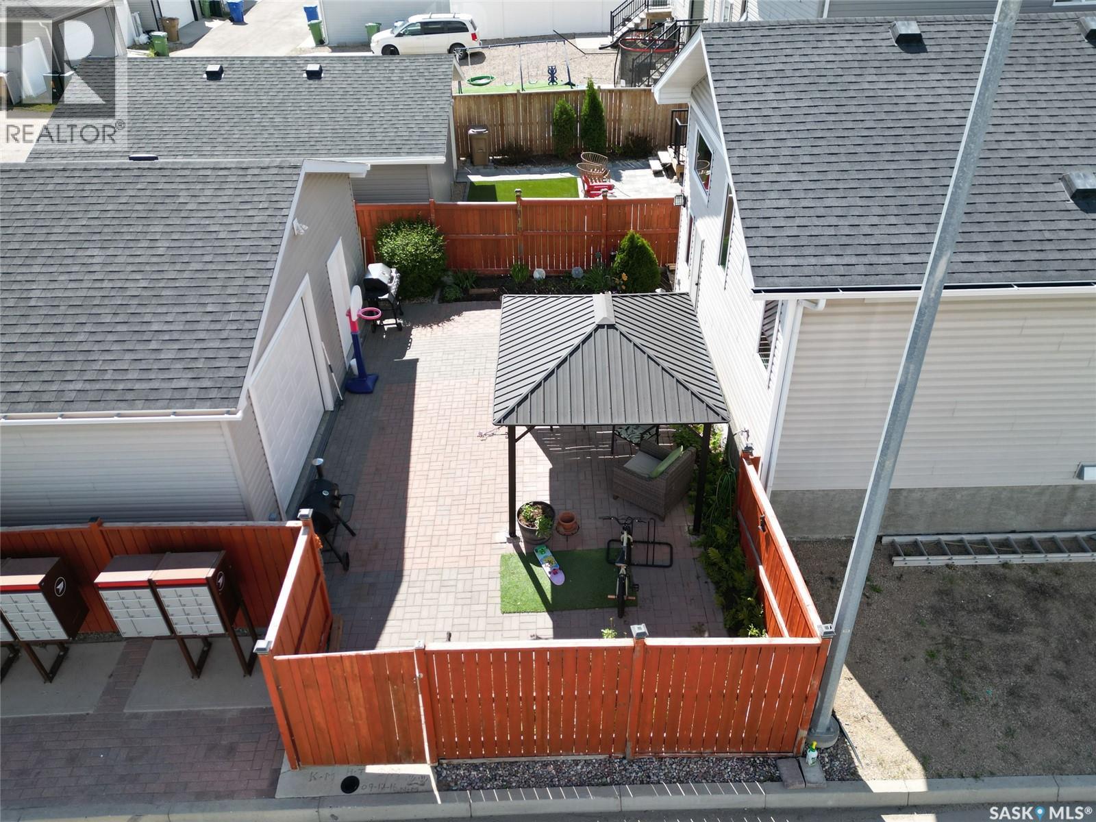 2801 Ridgway AVENUE - 39