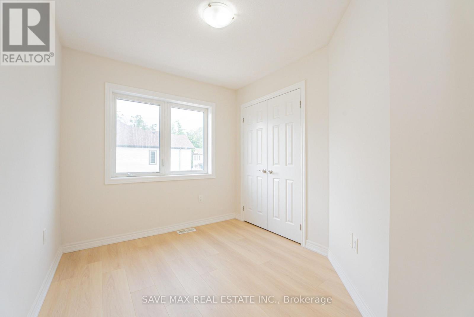 410 LINDEN DRIVE - 32
