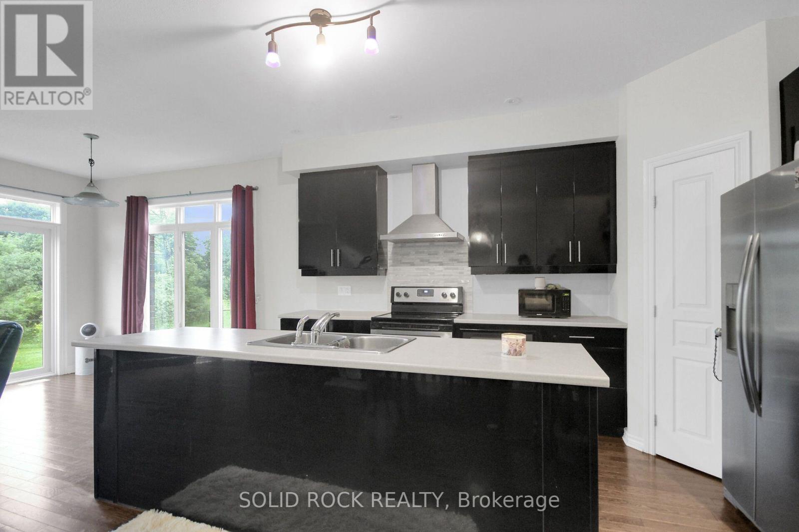 520 GRAND TULLY WAY - 11