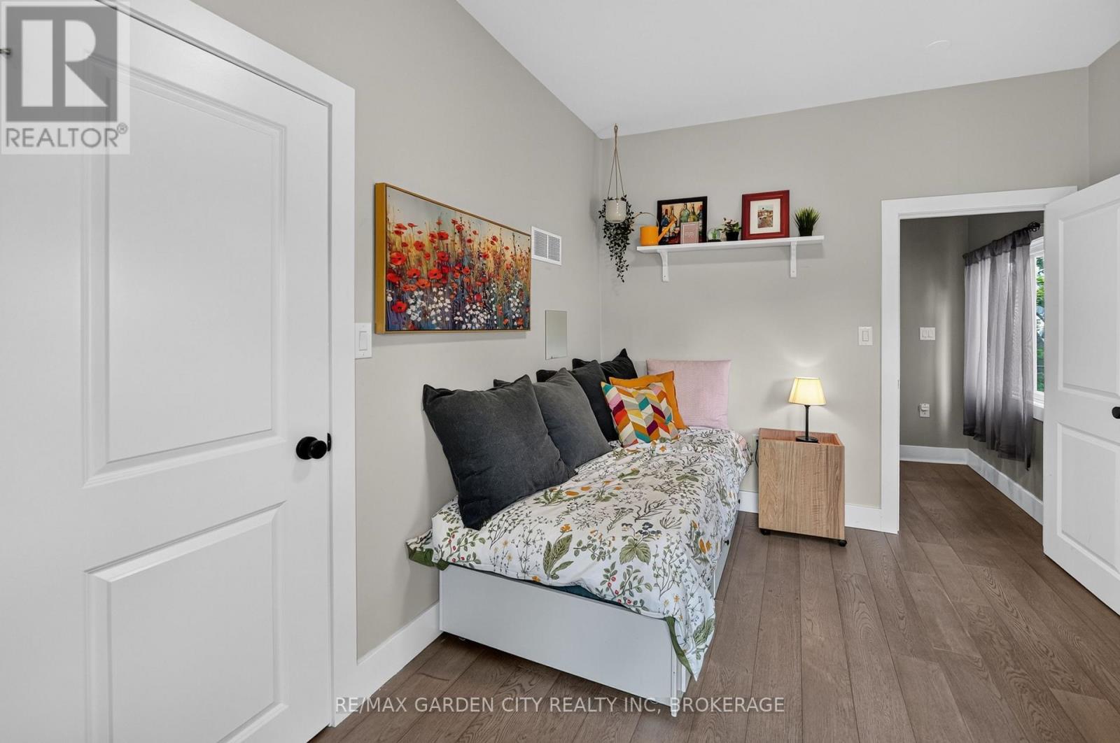 144 HIGHLAND AVENUE - 22
