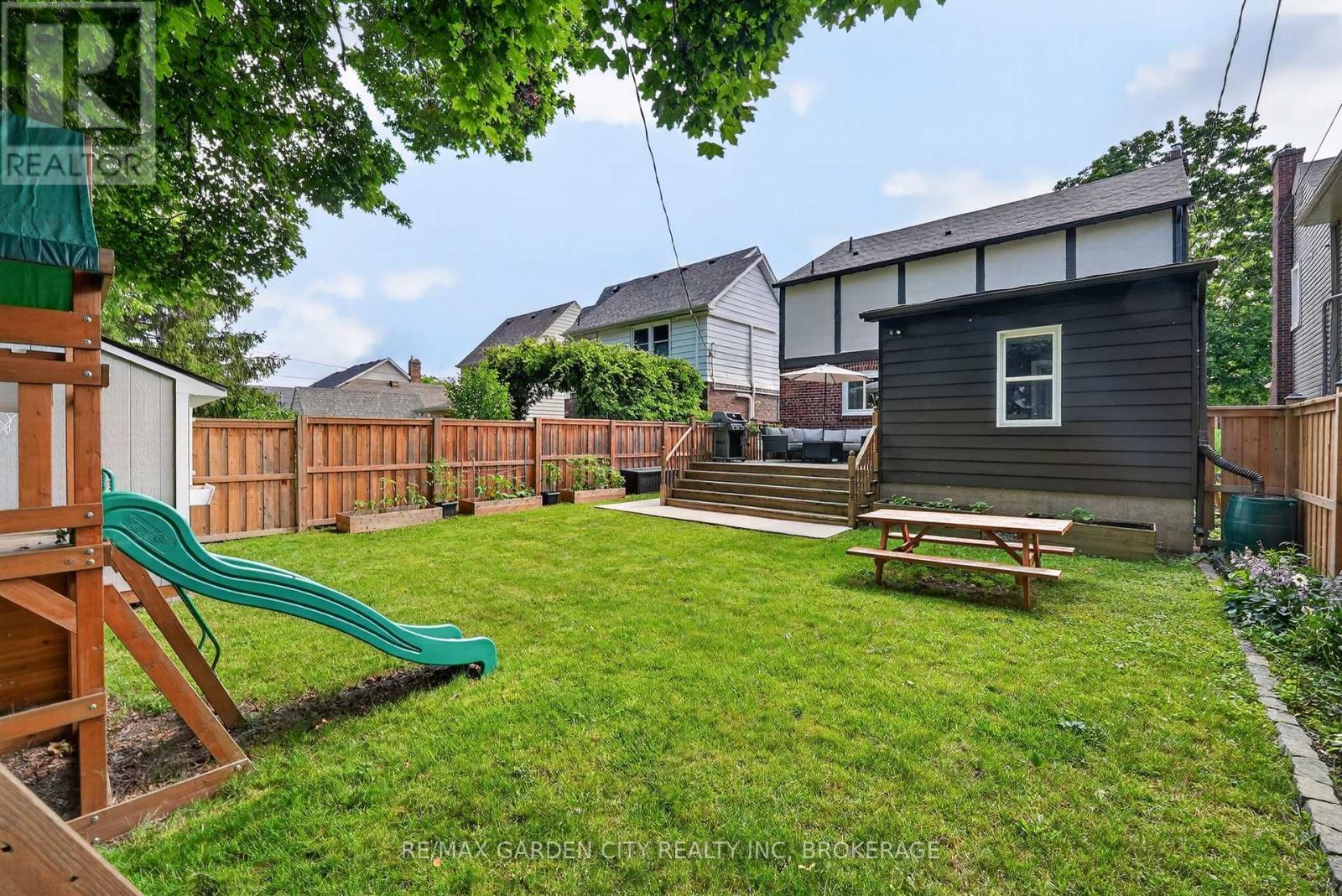 144 HIGHLAND AVENUE - 43