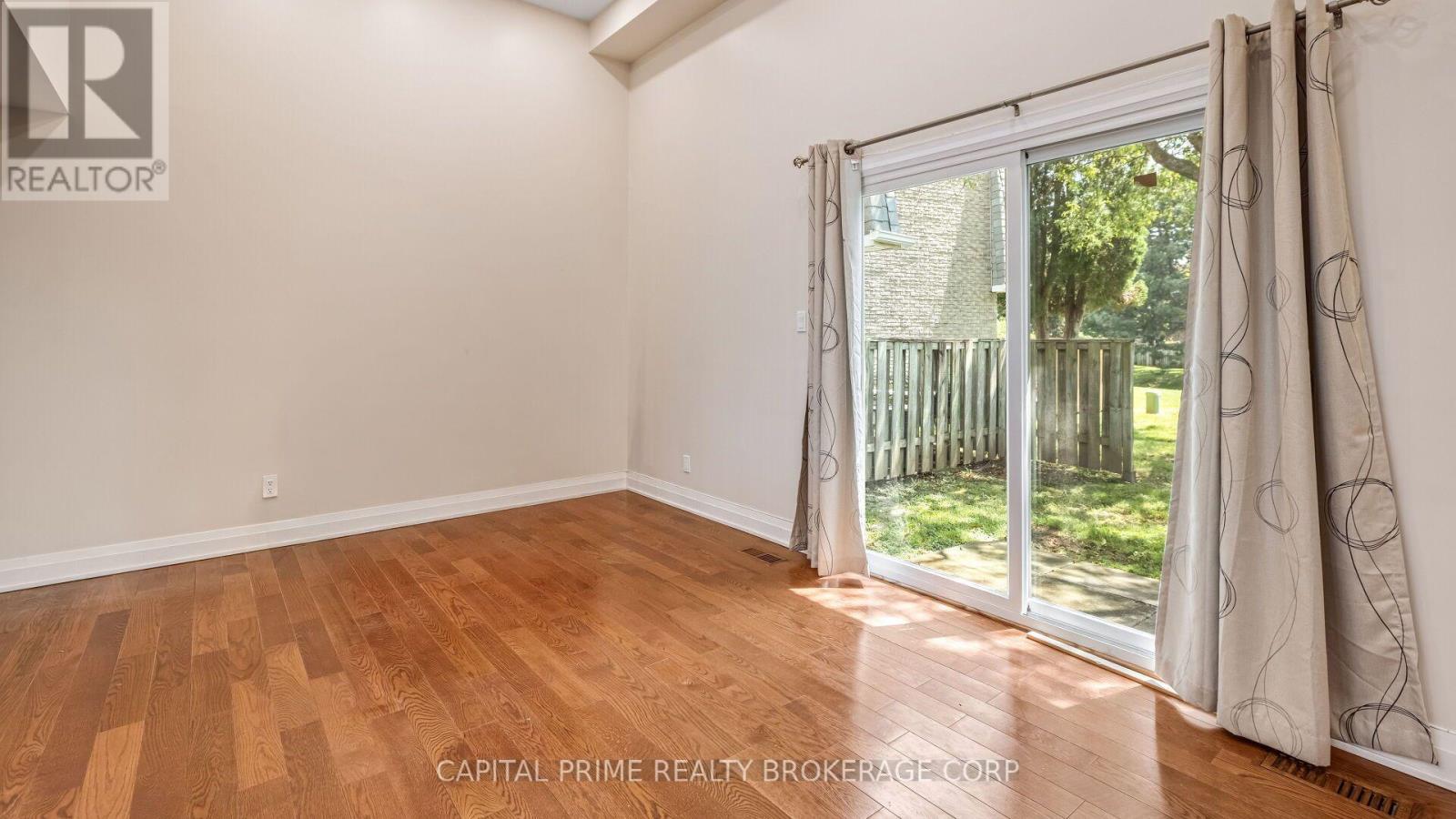 #36 250 BRIDLETOWNE CIRCLE - 10
