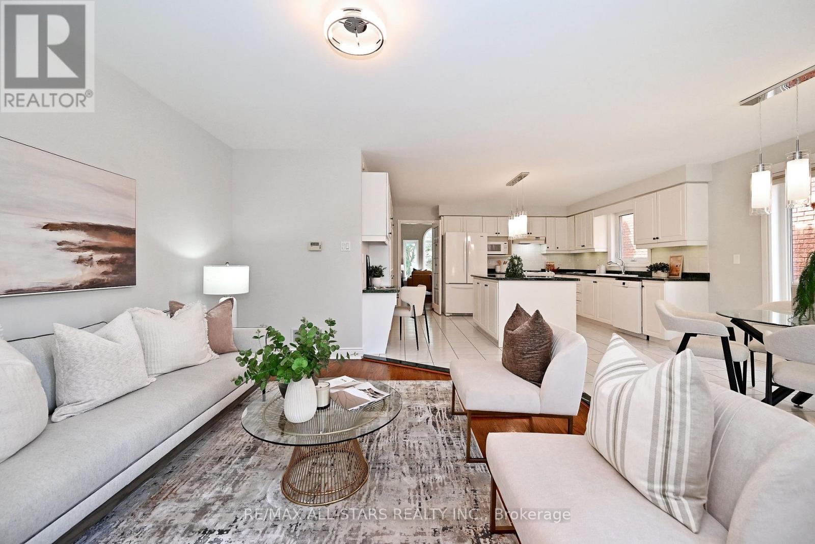 34 CAPTAIN ARMSTRONG LANE - 18