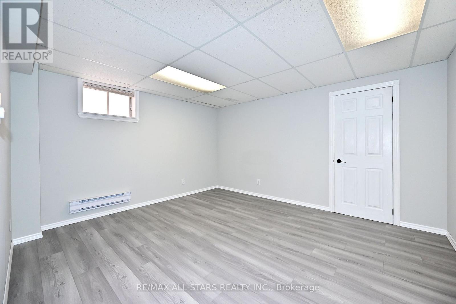 34 CAPTAIN ARMSTRONG LANE - 28