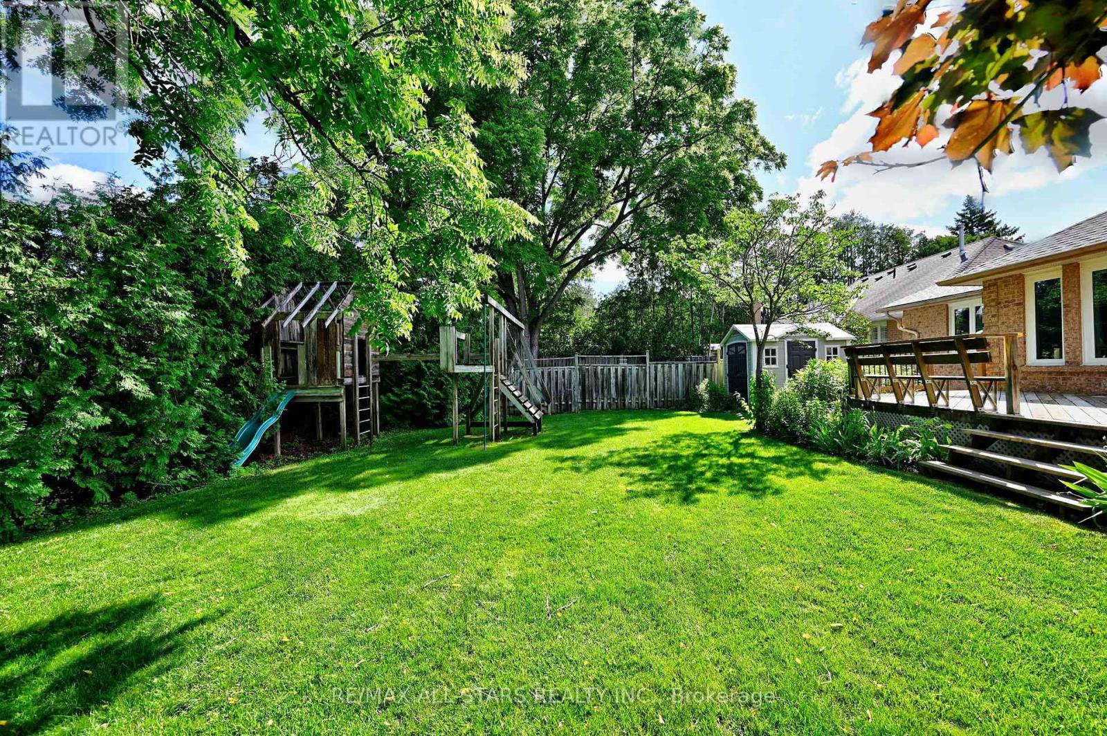 34 CAPTAIN ARMSTRONG LANE - 34