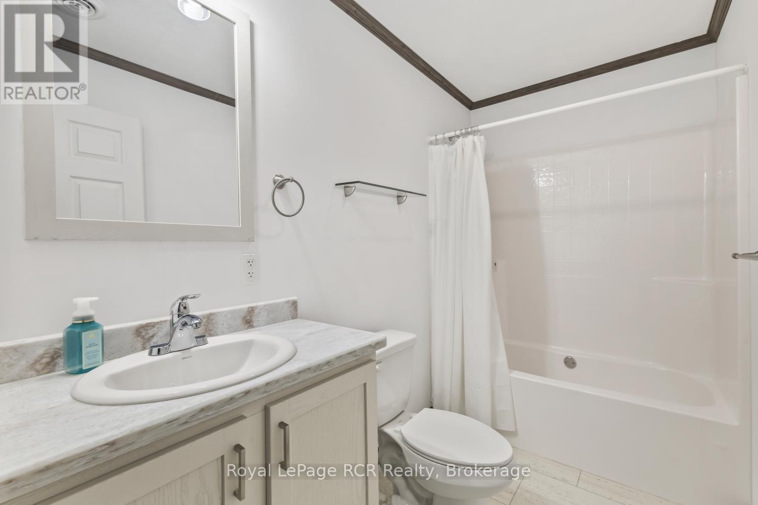 206 SPRUCE DRIVE - 18
