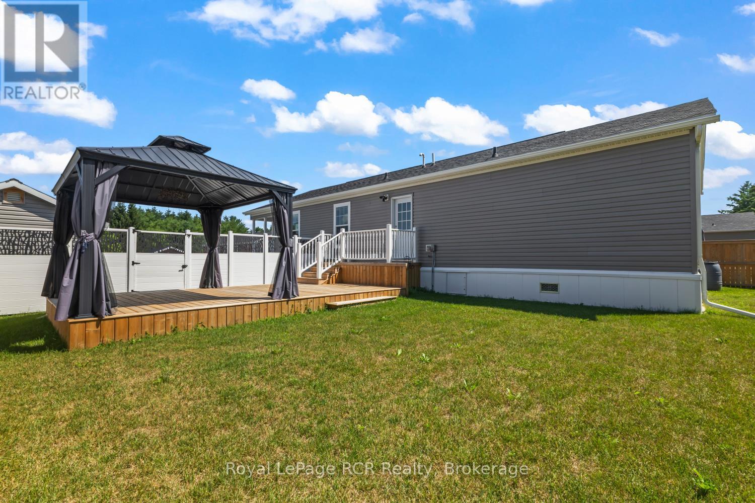 206 SPRUCE DRIVE - 20