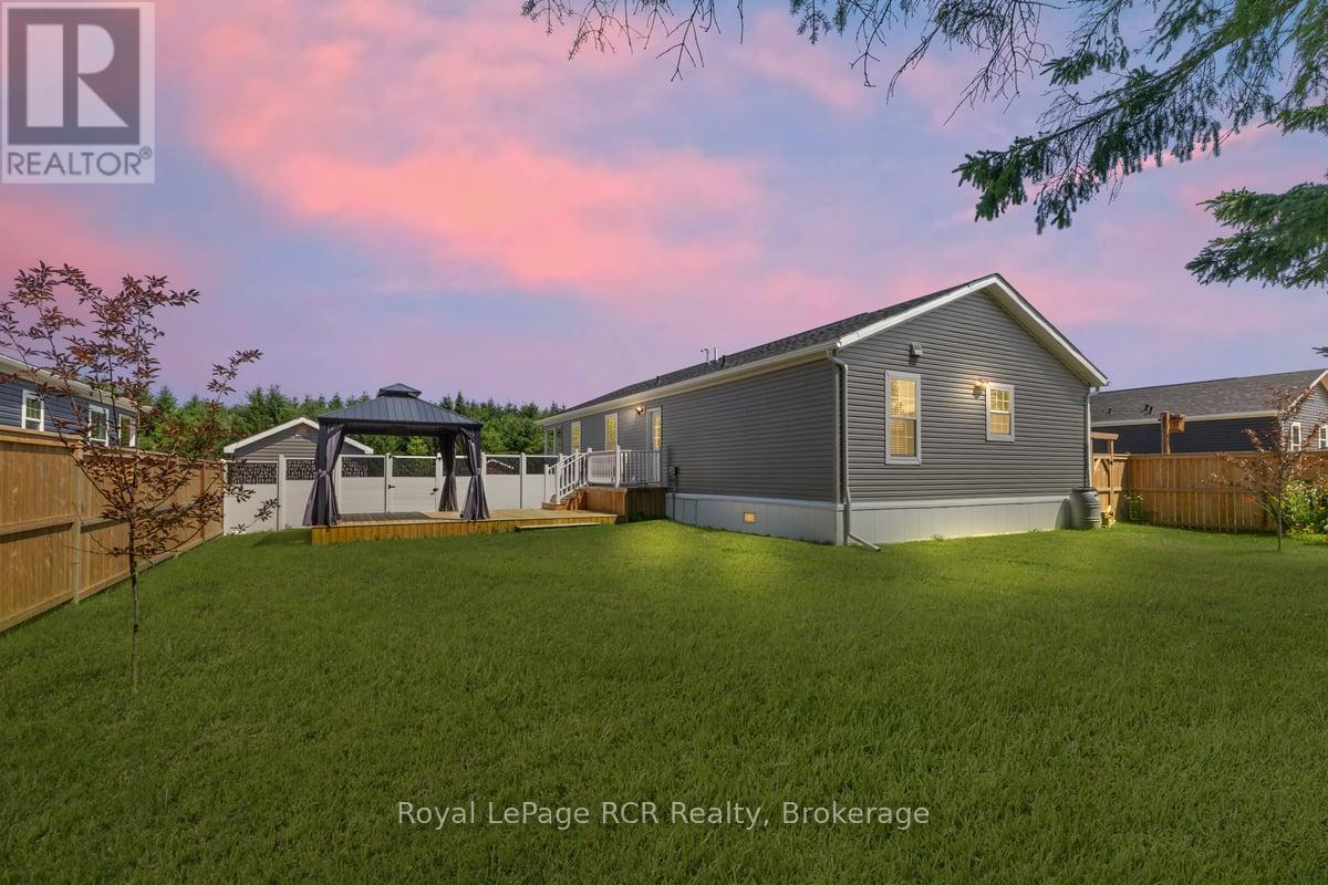 206 SPRUCE DRIVE - 34
