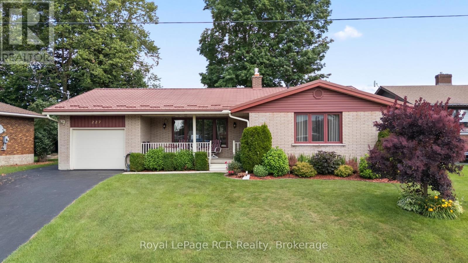 227 15TH AVENUE - 1