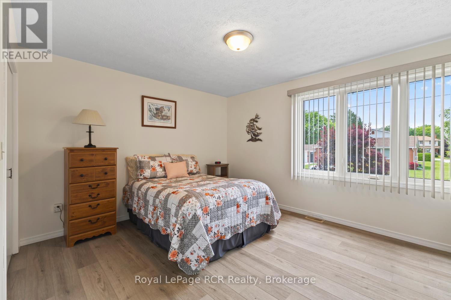 227 15TH AVENUE - 15