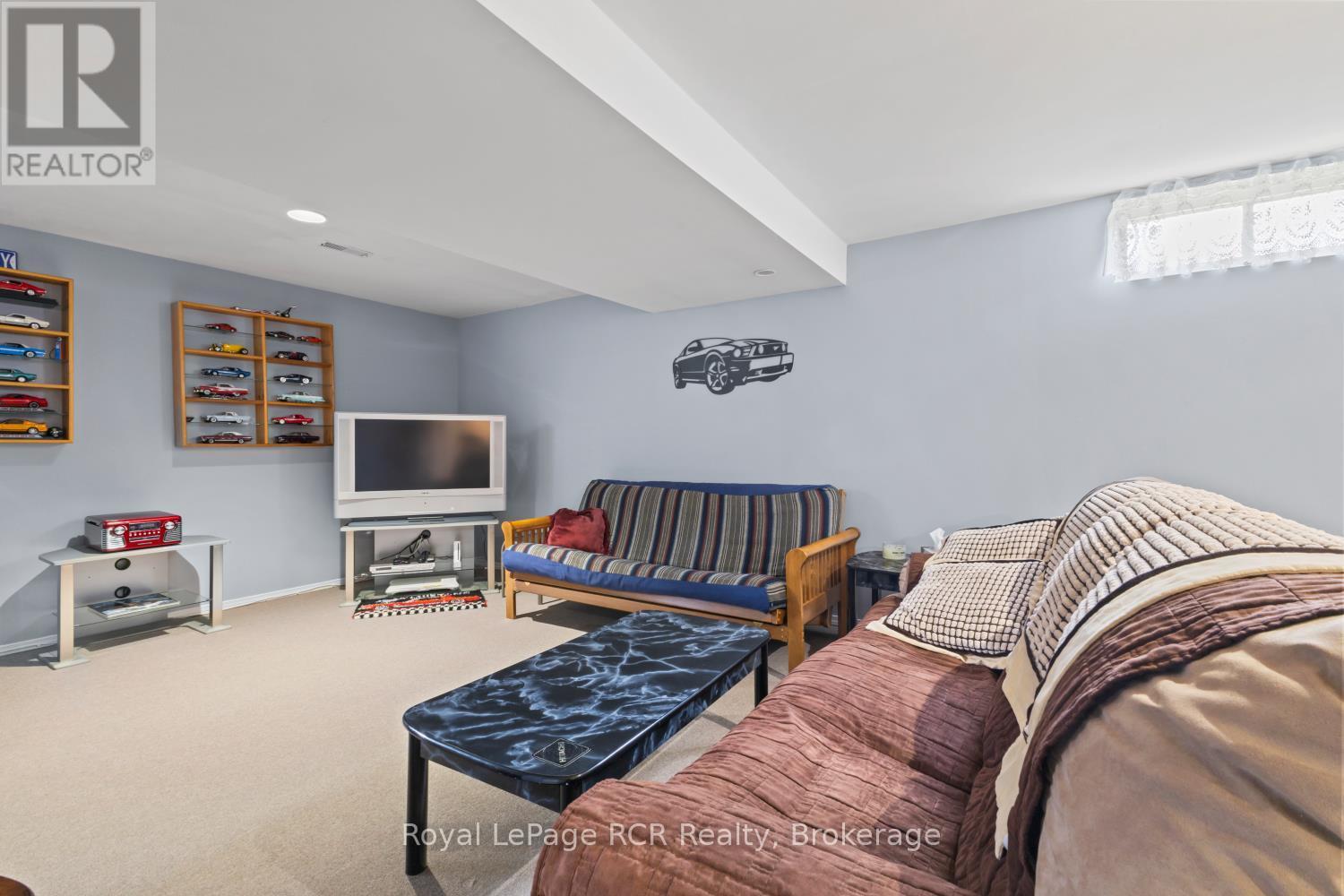 227 15TH AVENUE - 23