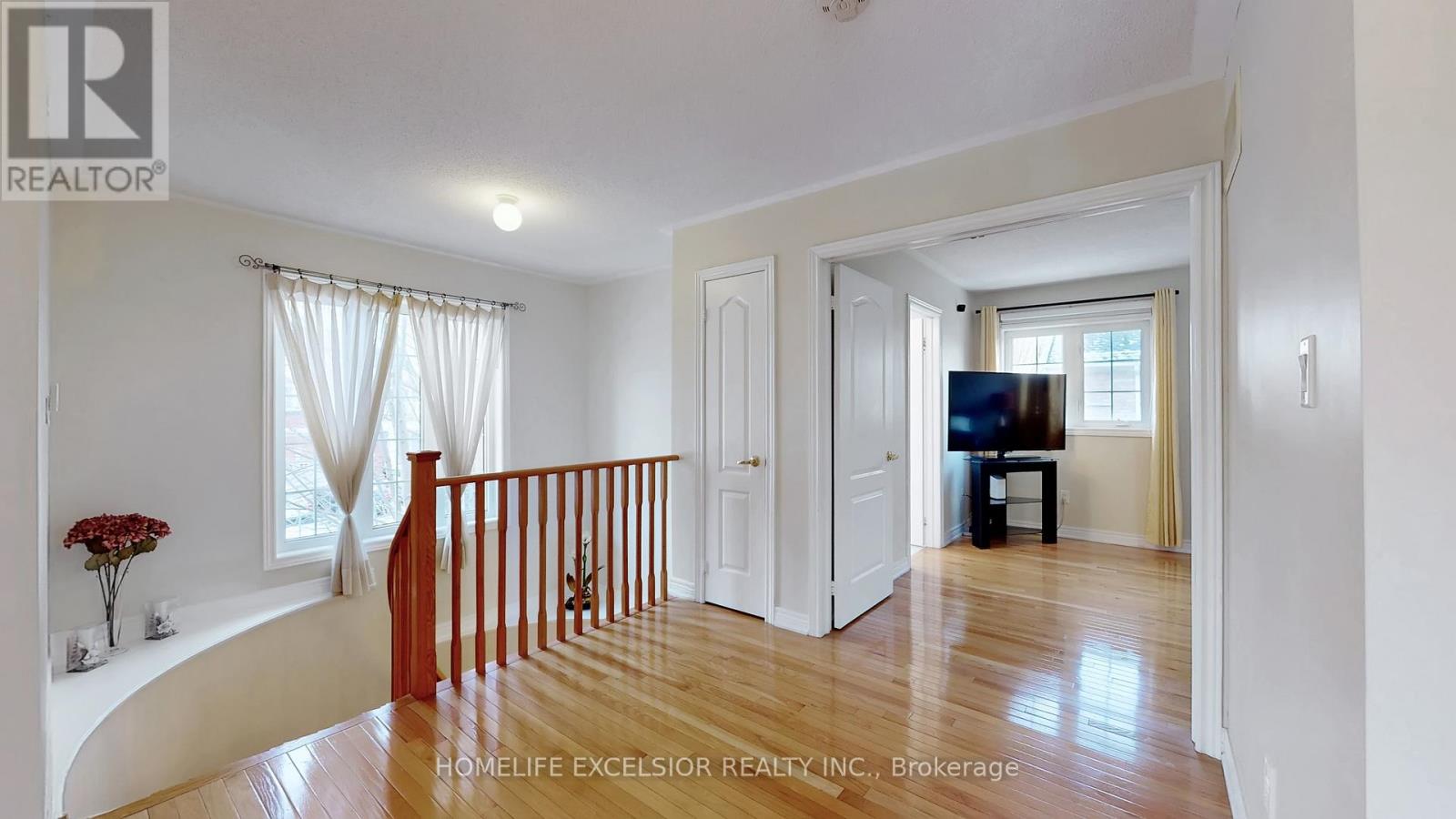 2 WELLSPRINGS DRIVE - 18