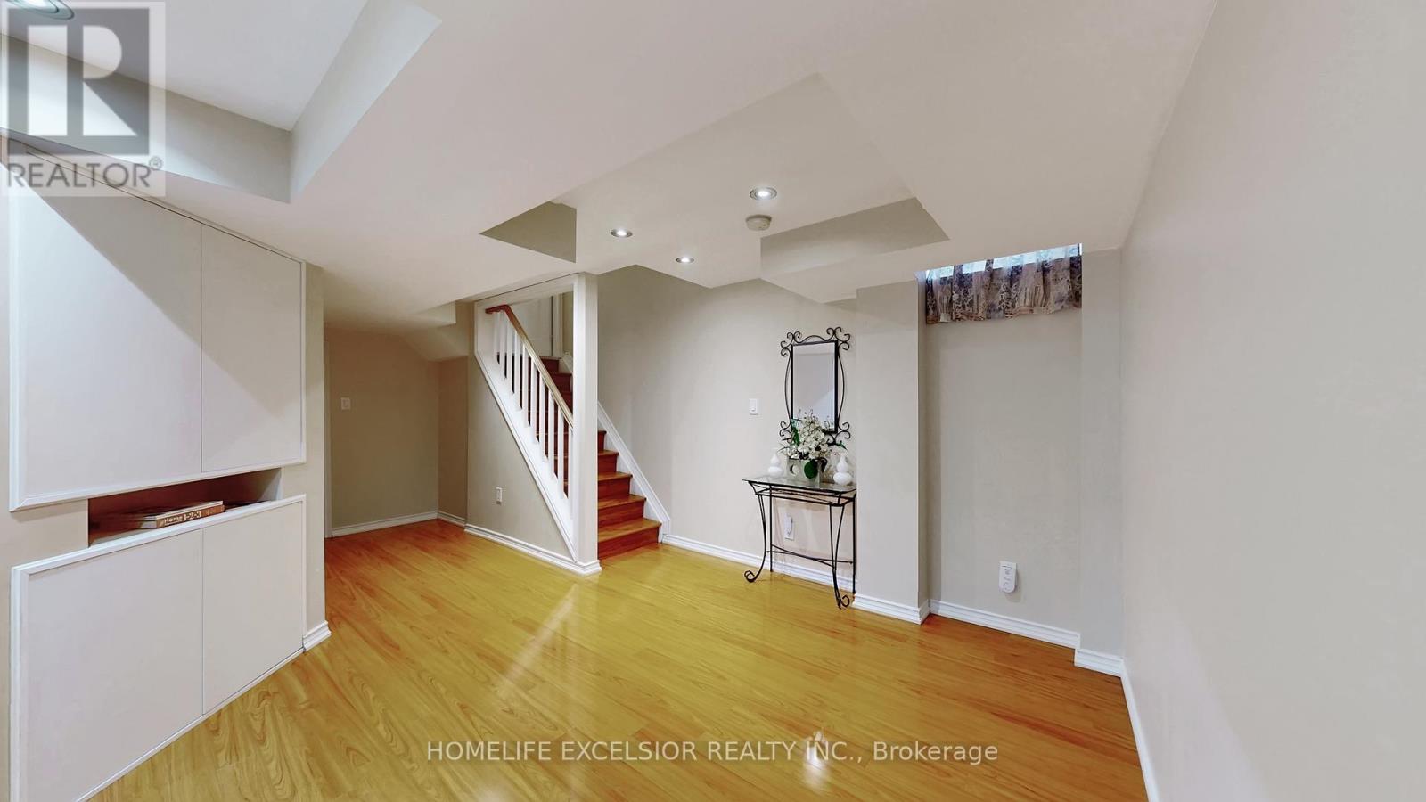 2 WELLSPRINGS DRIVE - 36