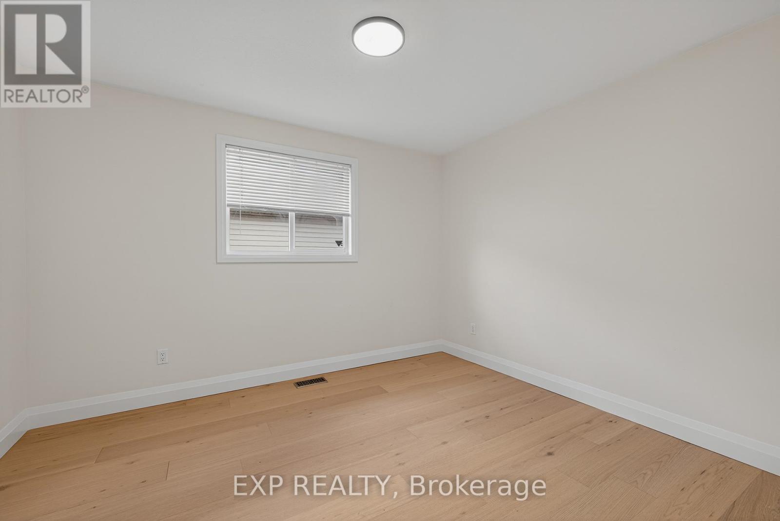 4-bedroom home for sale at 101 ANASTASIA CRESCENT, Brantford ON · photo 13 of 29