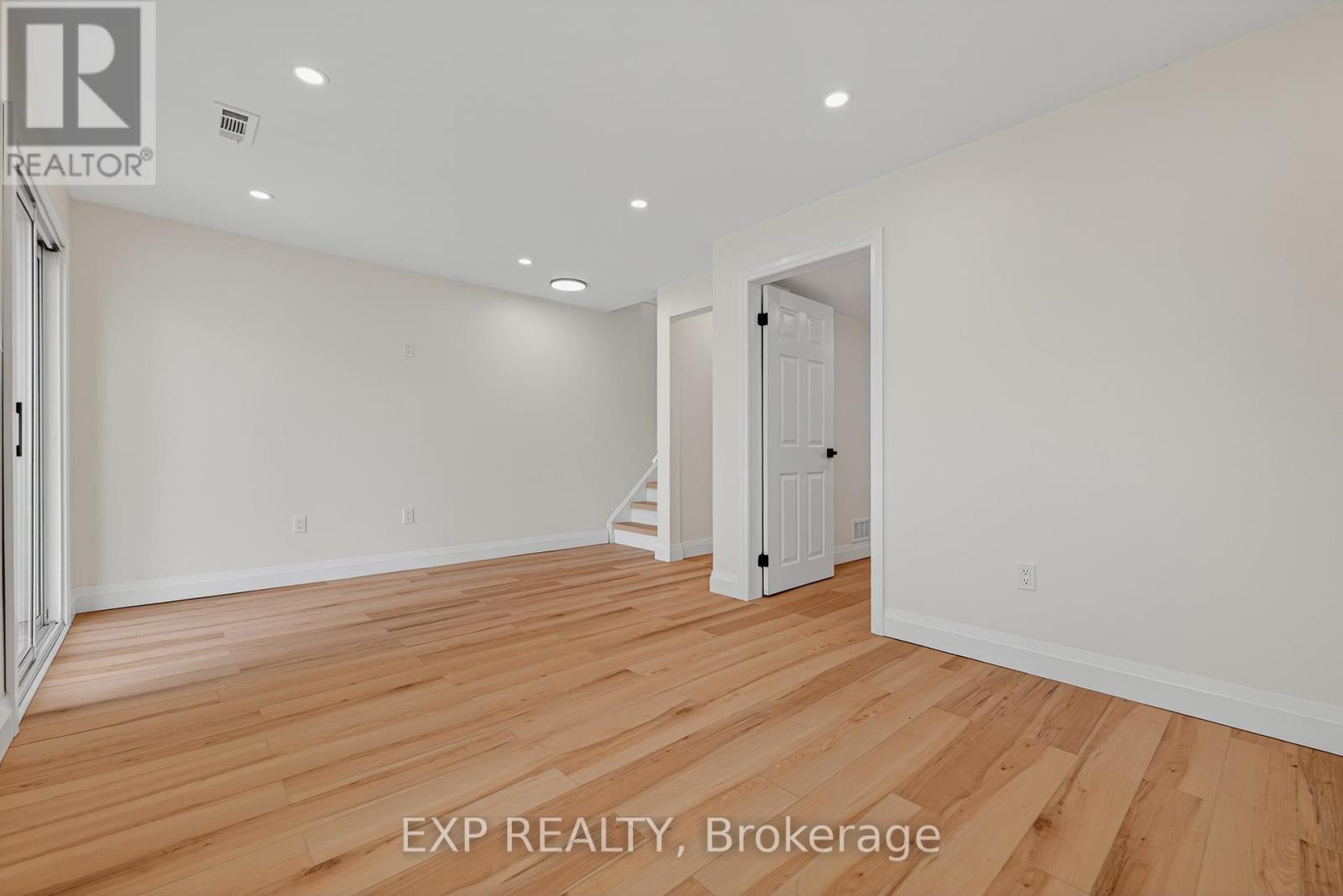 4-bedroom home for sale at 101 ANASTASIA CRESCENT, Brantford ON · photo 17 of 29