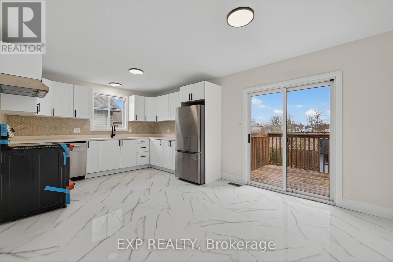4-bedroom home for sale at 101 ANASTASIA CRESCENT, Brantford ON · photo 8 of 29