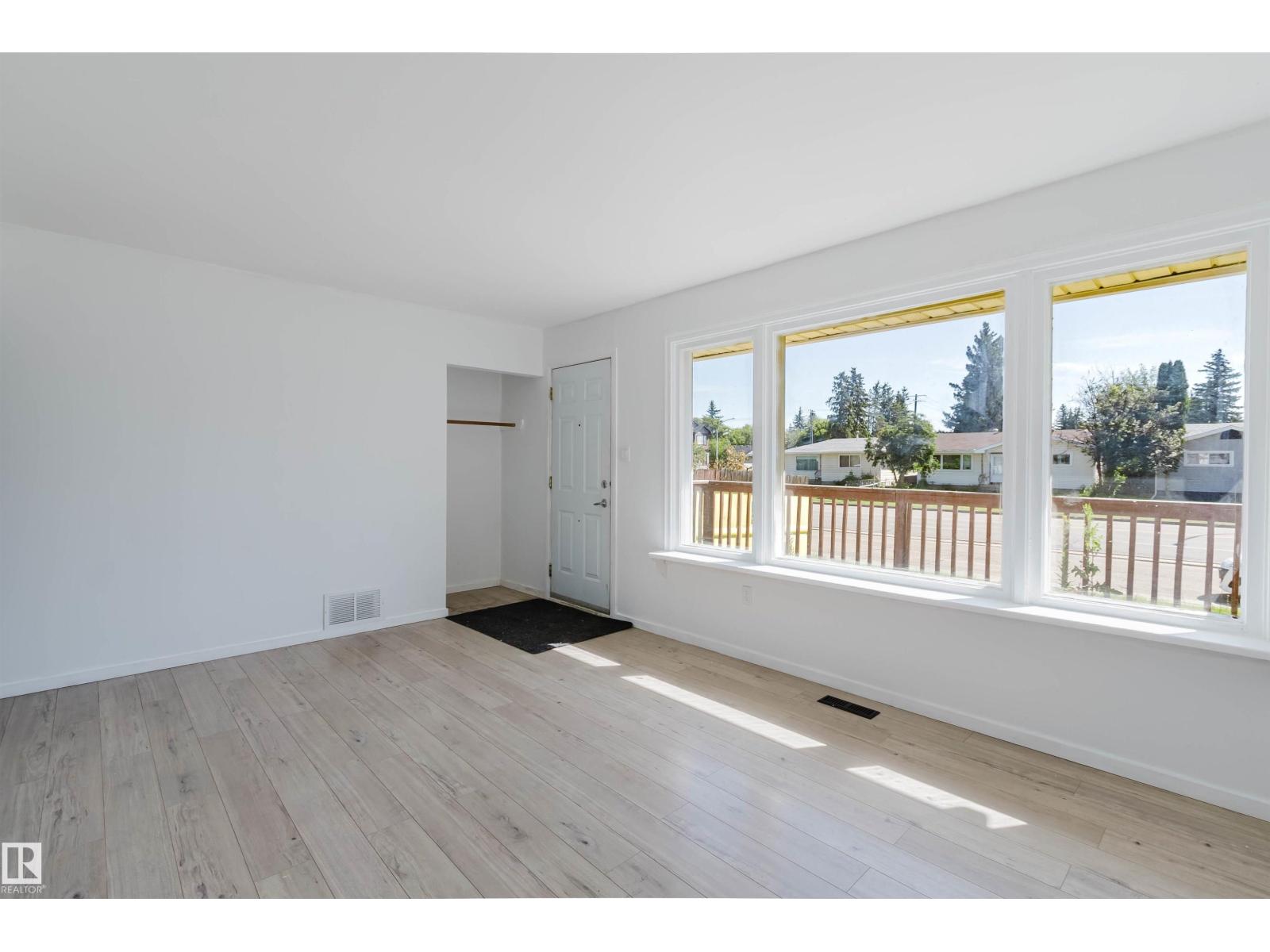9606 163 ST NW - 5