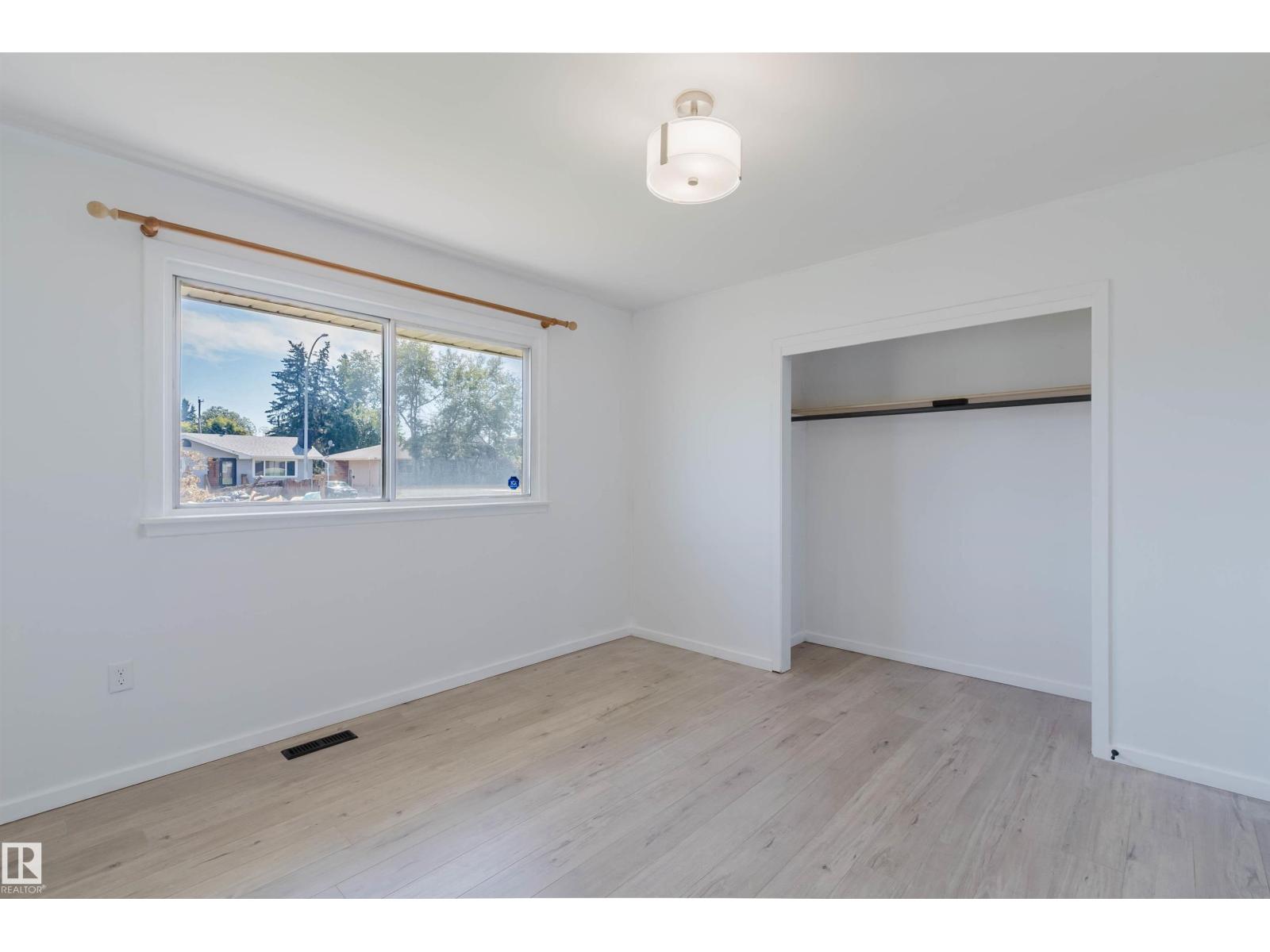 9606 163 ST NW - 8
