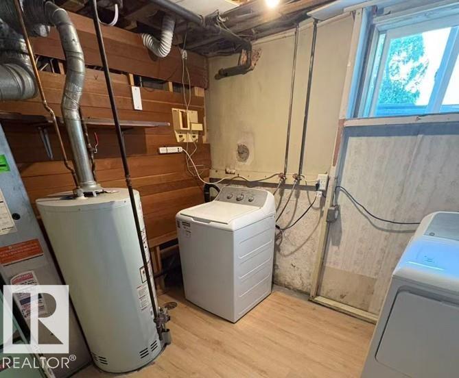 9606 163 ST NW - 32
