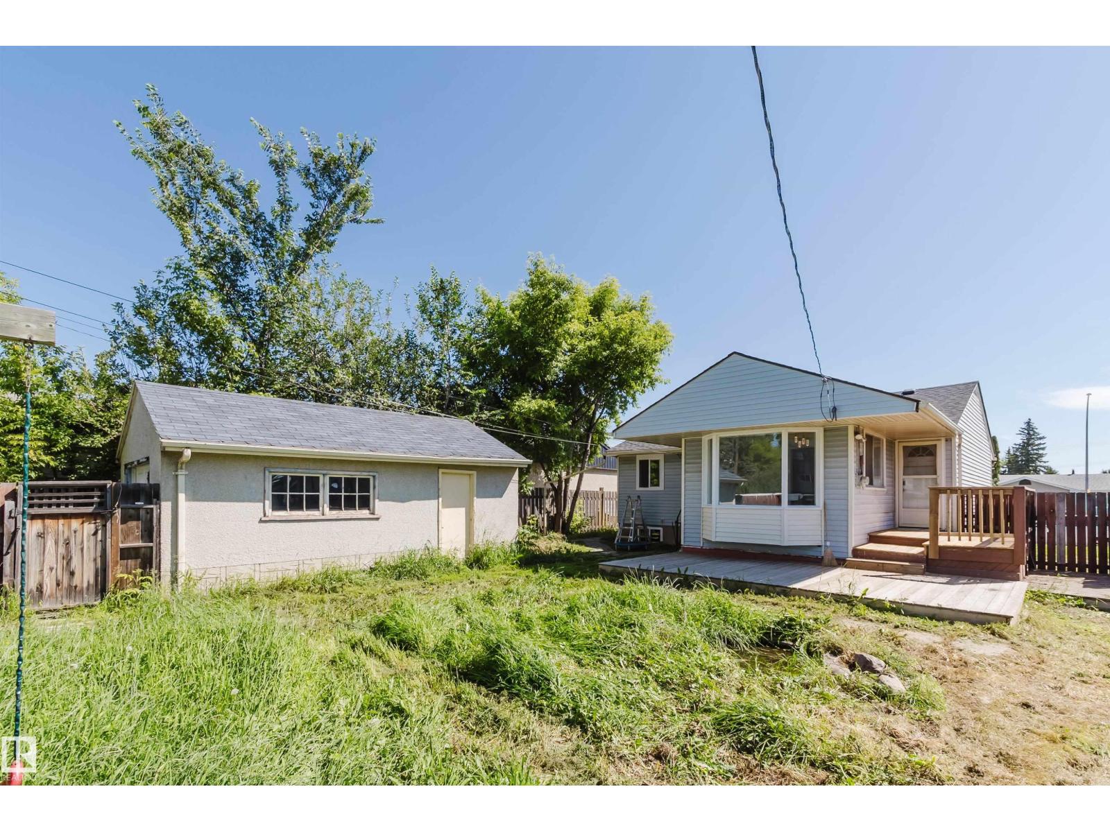 9606 163 ST NW - 37