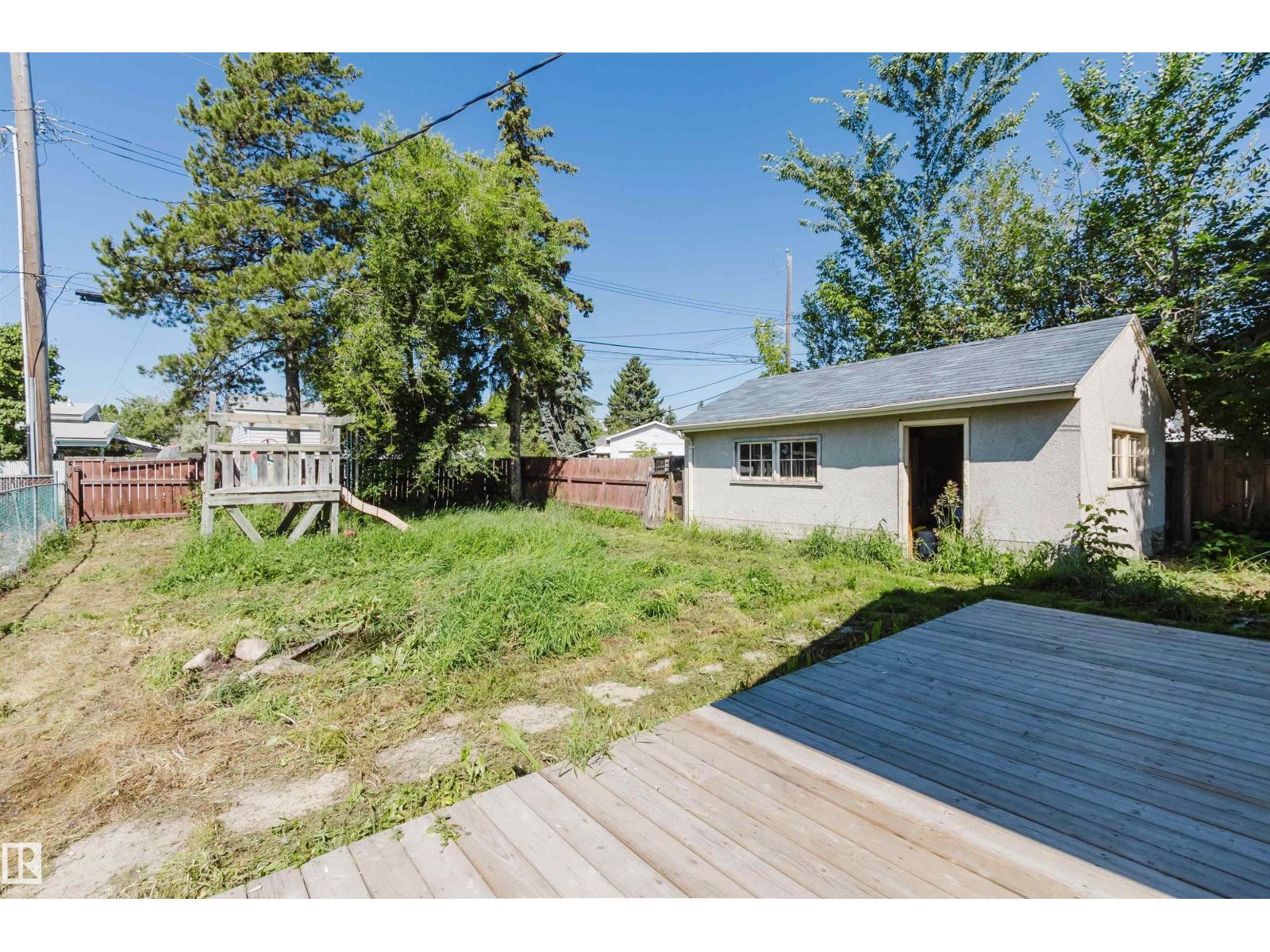 9606 163 ST NW - 34