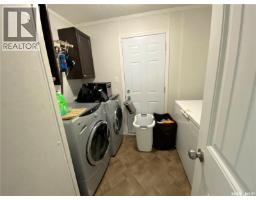 9 Golfview Crescent, Kindersley, SK S0L1S1 Photo 12
