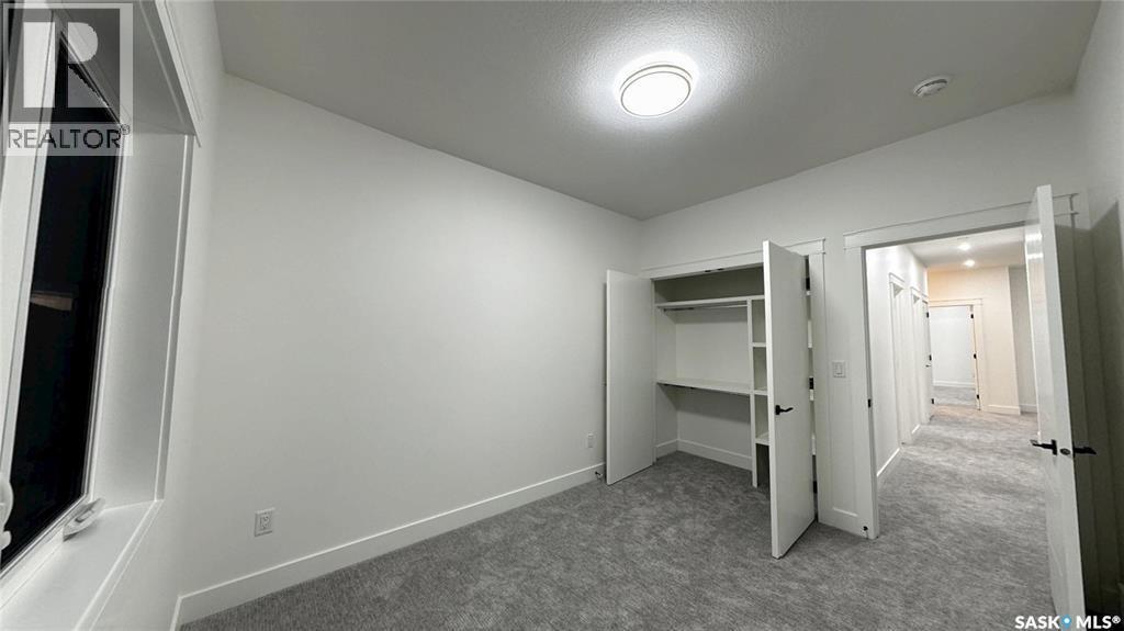 443 Yuel CRESCENT - 11