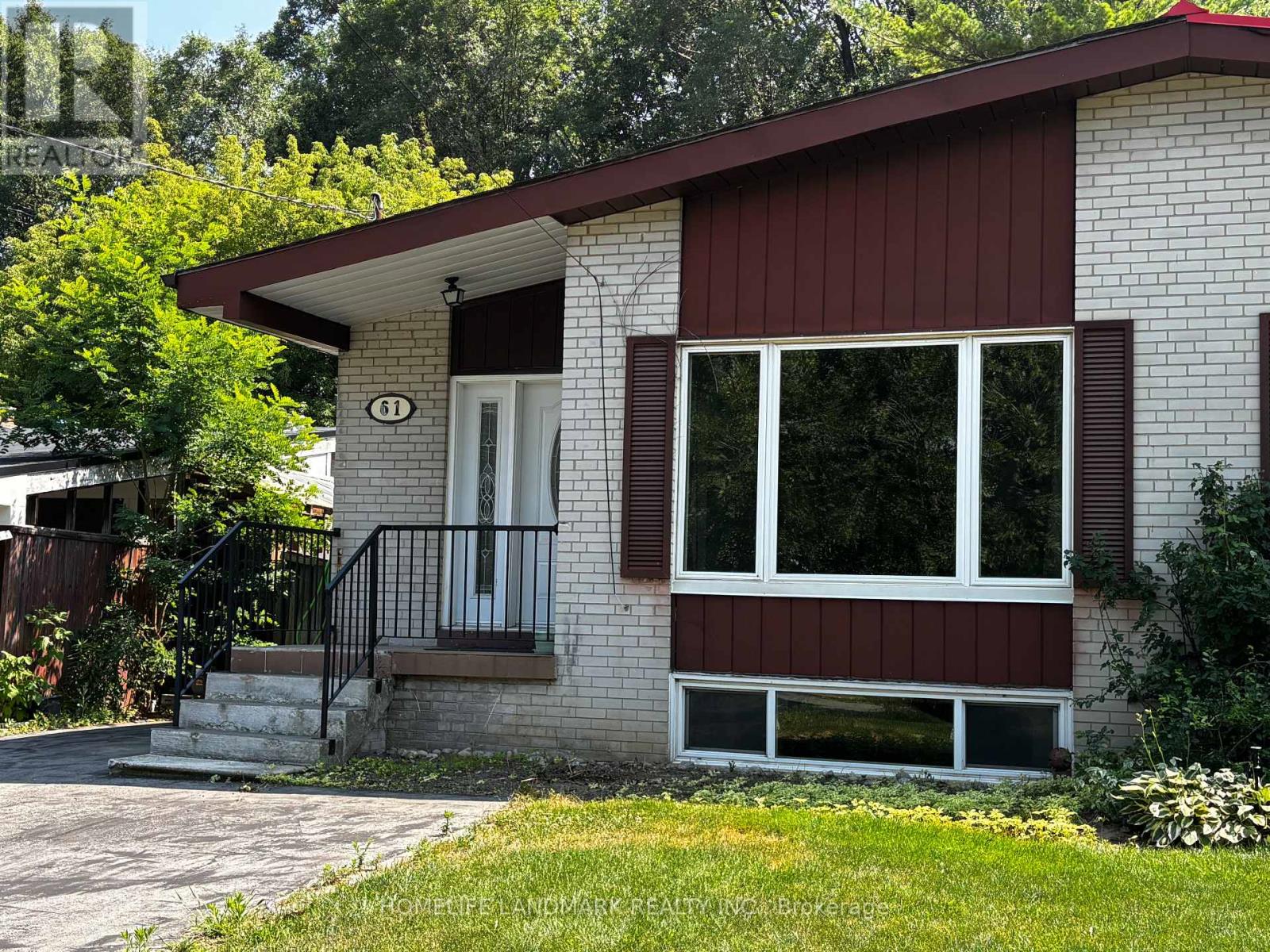 61 NORTHEY DRIVE - 1
