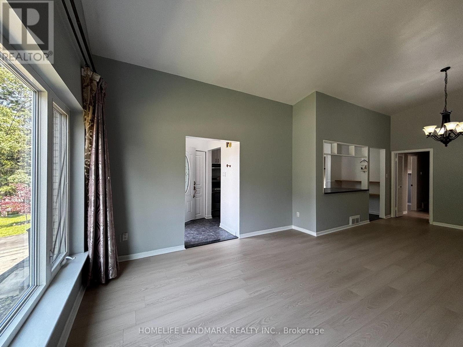 61 NORTHEY DRIVE - 4