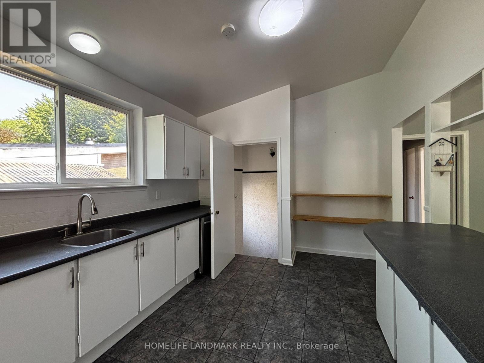 61 NORTHEY DRIVE - 6