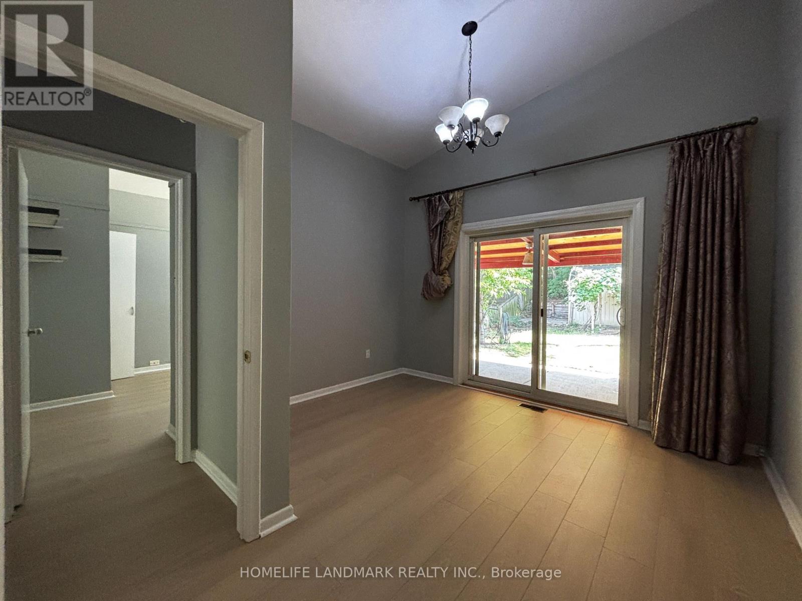 61 NORTHEY DRIVE - 8