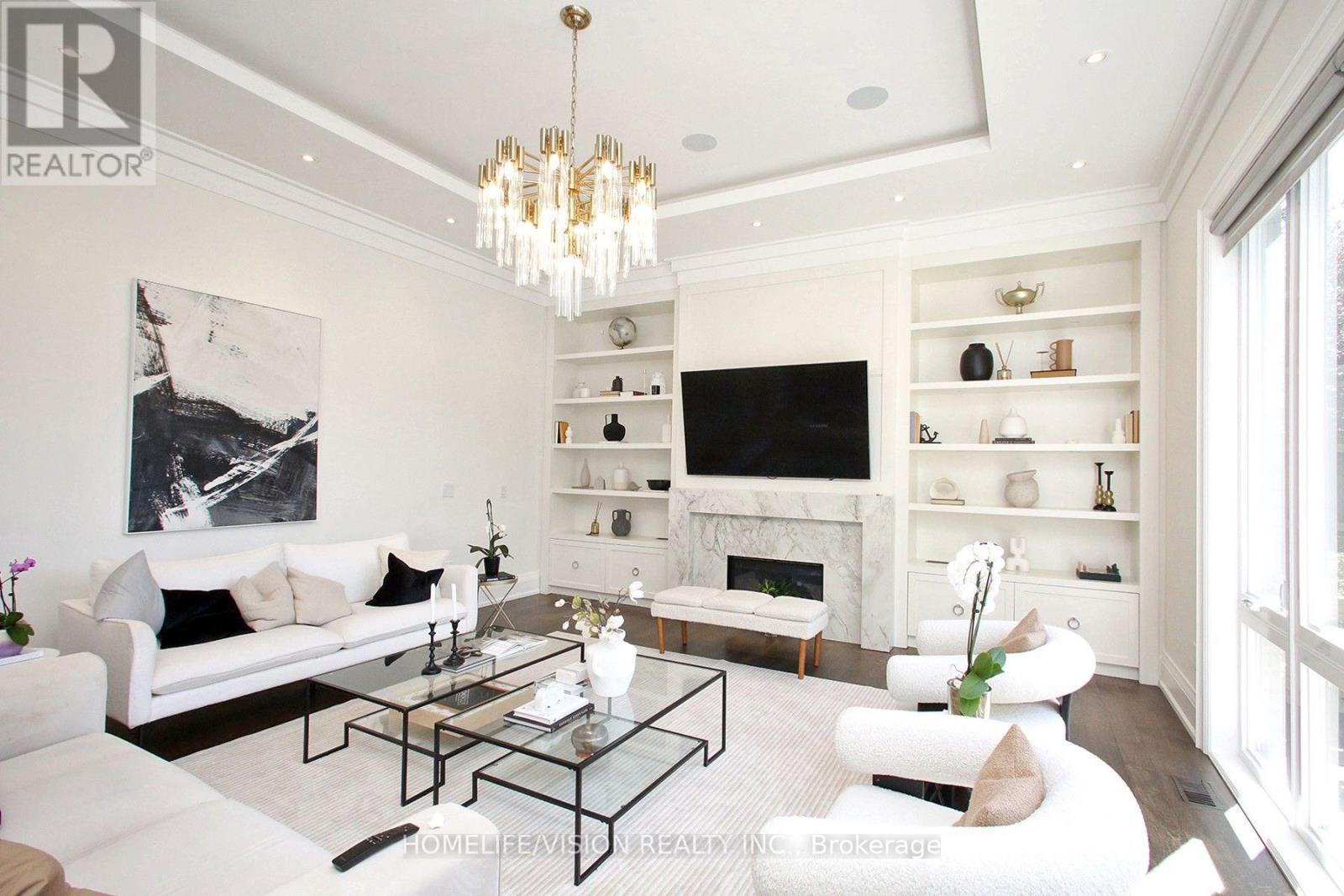 35 LONGWOOD DRIVE SW - 12