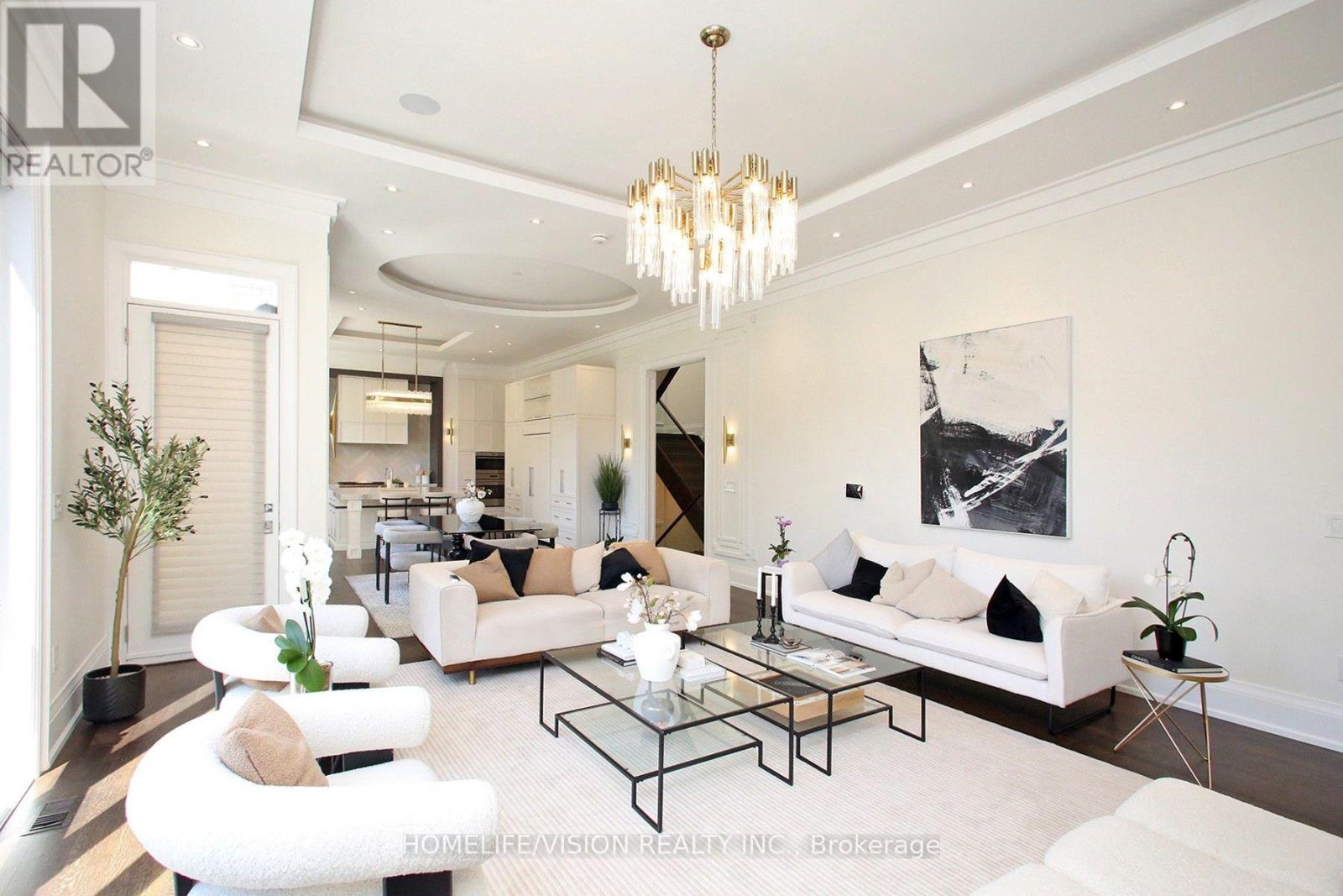 35 LONGWOOD DRIVE SW - 13