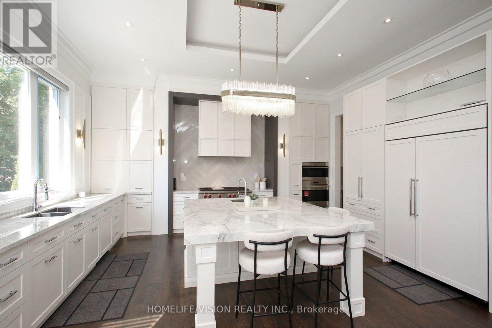 35 LONGWOOD DRIVE SW - 19