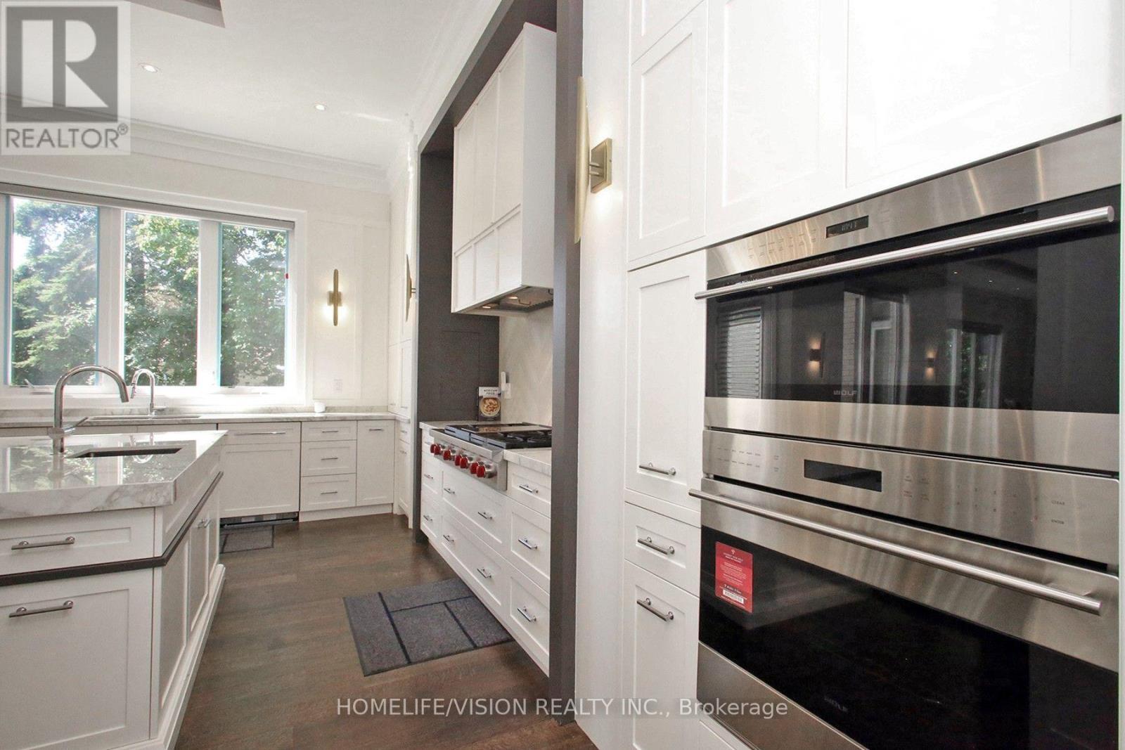 35 LONGWOOD DRIVE SW - 26