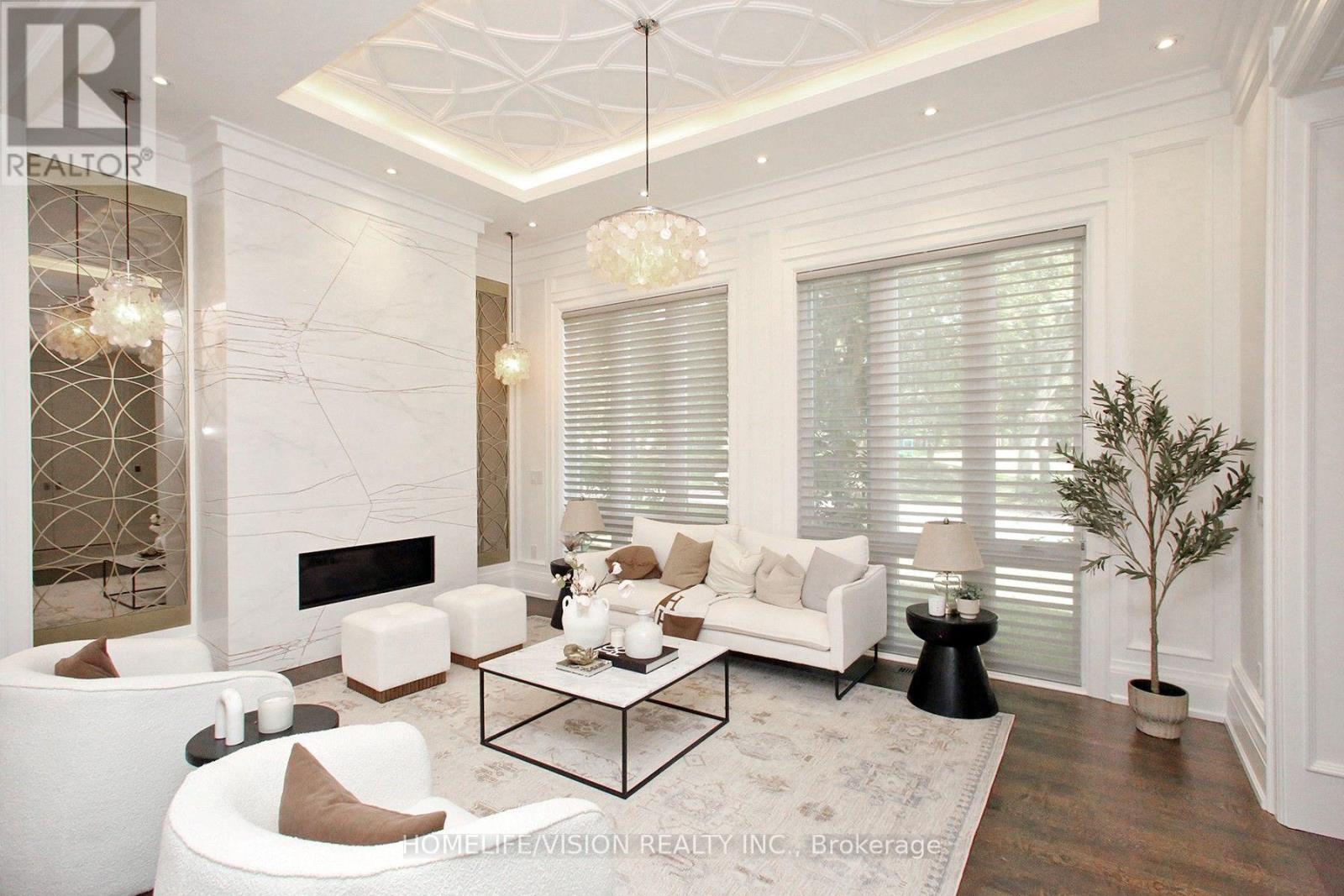 35 LONGWOOD DRIVE SW - 3