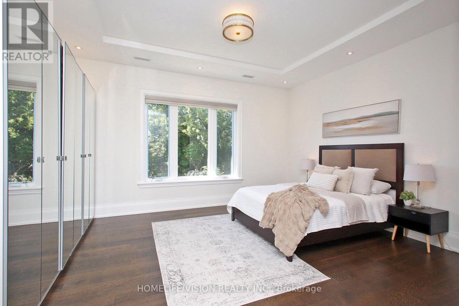 35 LONGWOOD DRIVE SW - 35