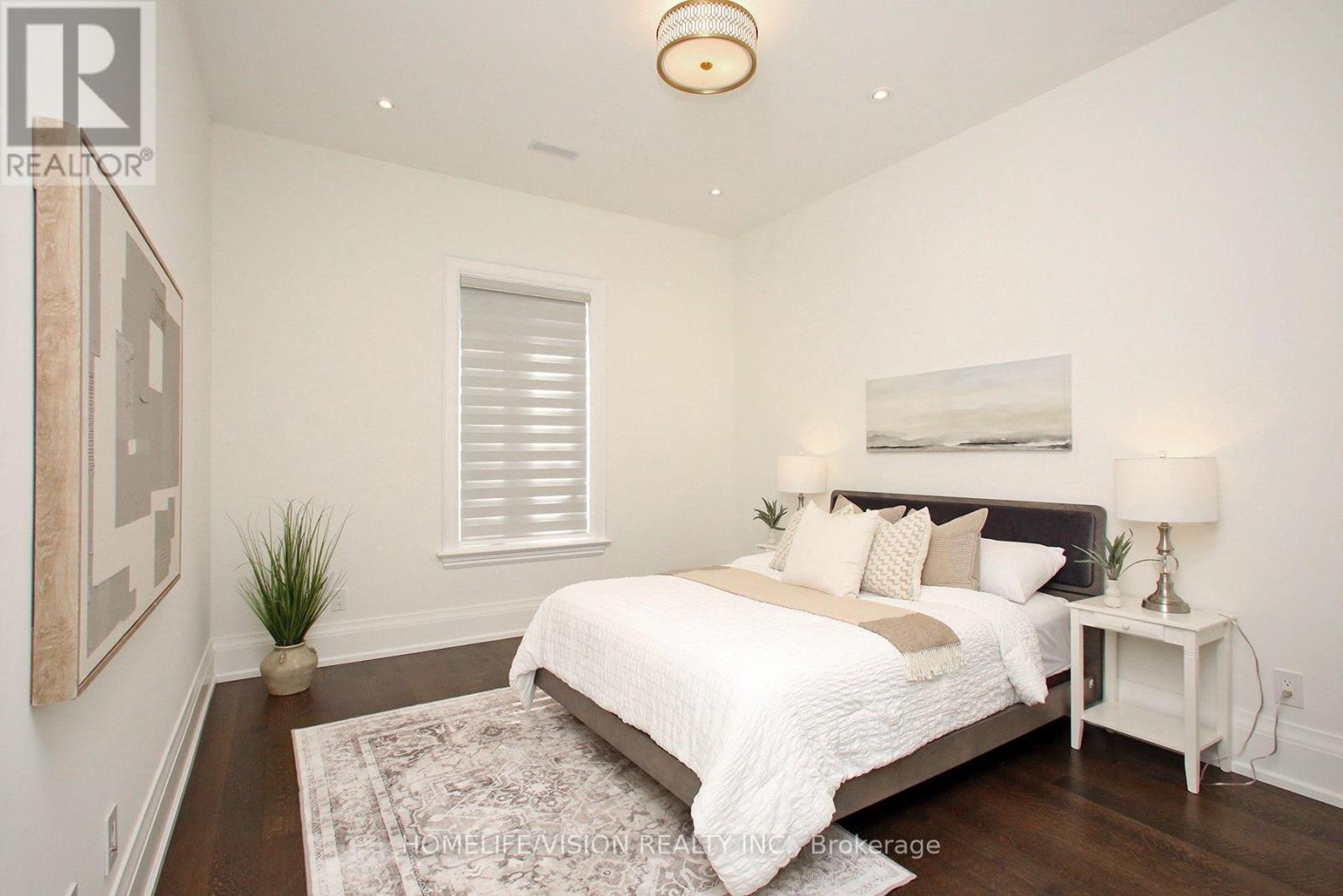 35 LONGWOOD DRIVE SW - 39