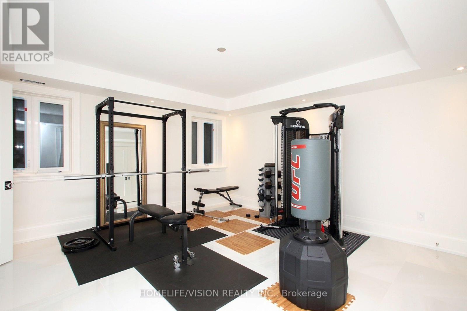 35 LONGWOOD DRIVE SW - 44