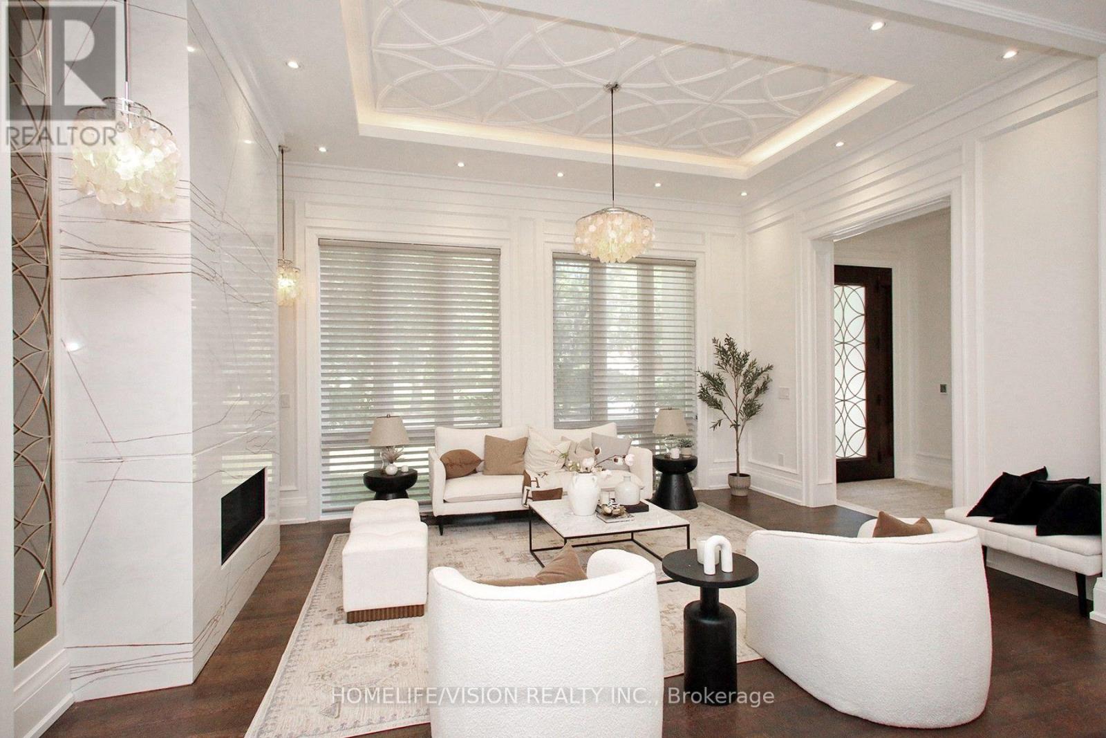 35 LONGWOOD DRIVE SW - 7