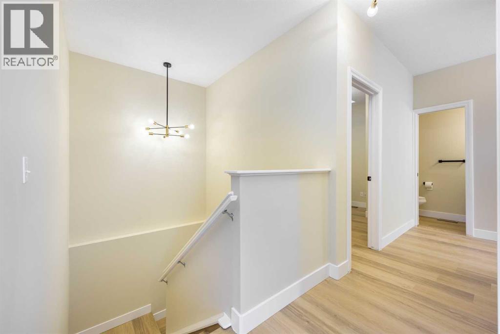 42 Royal Crest Point NW - 24