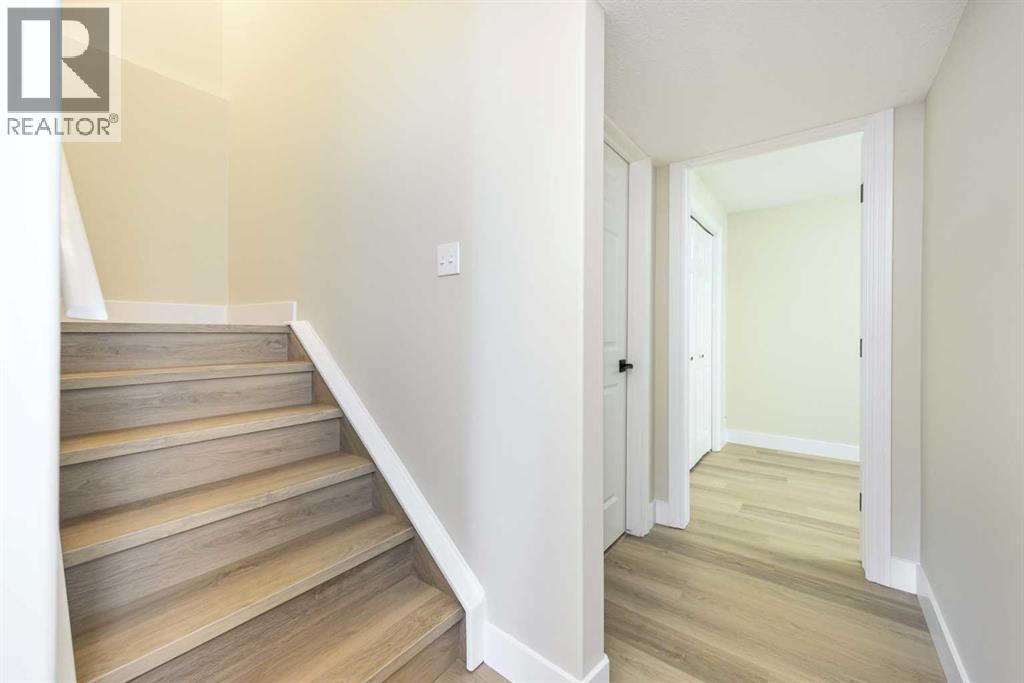 42 Royal Crest Point NW - 25