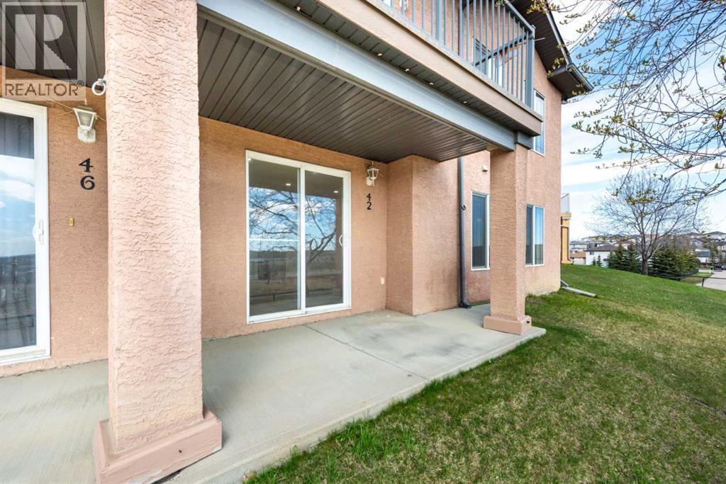 42 Royal Crest Point NW - 36
