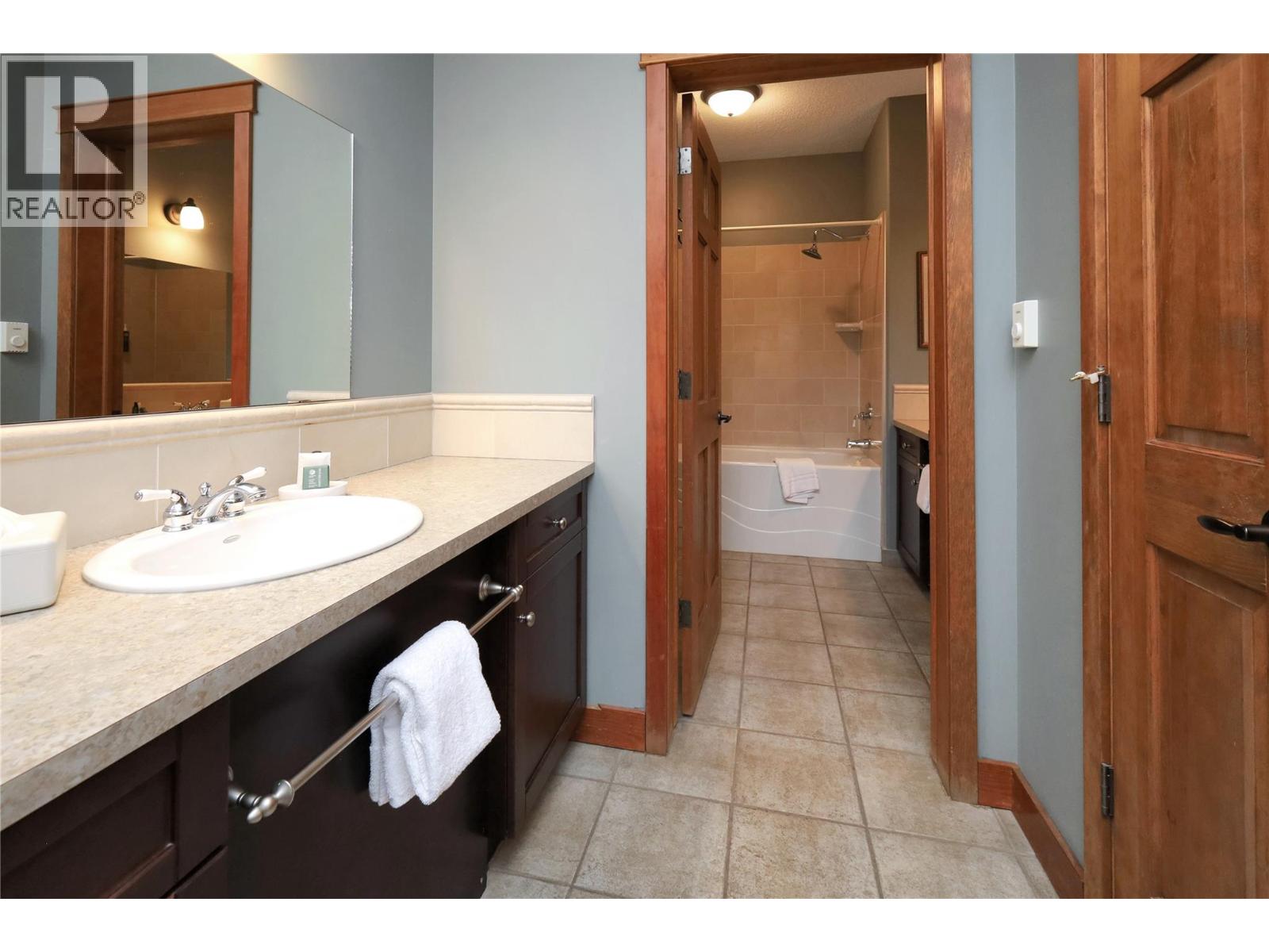 200 BIGHORN Boulevard Unit# 216, Radium Hot Springs