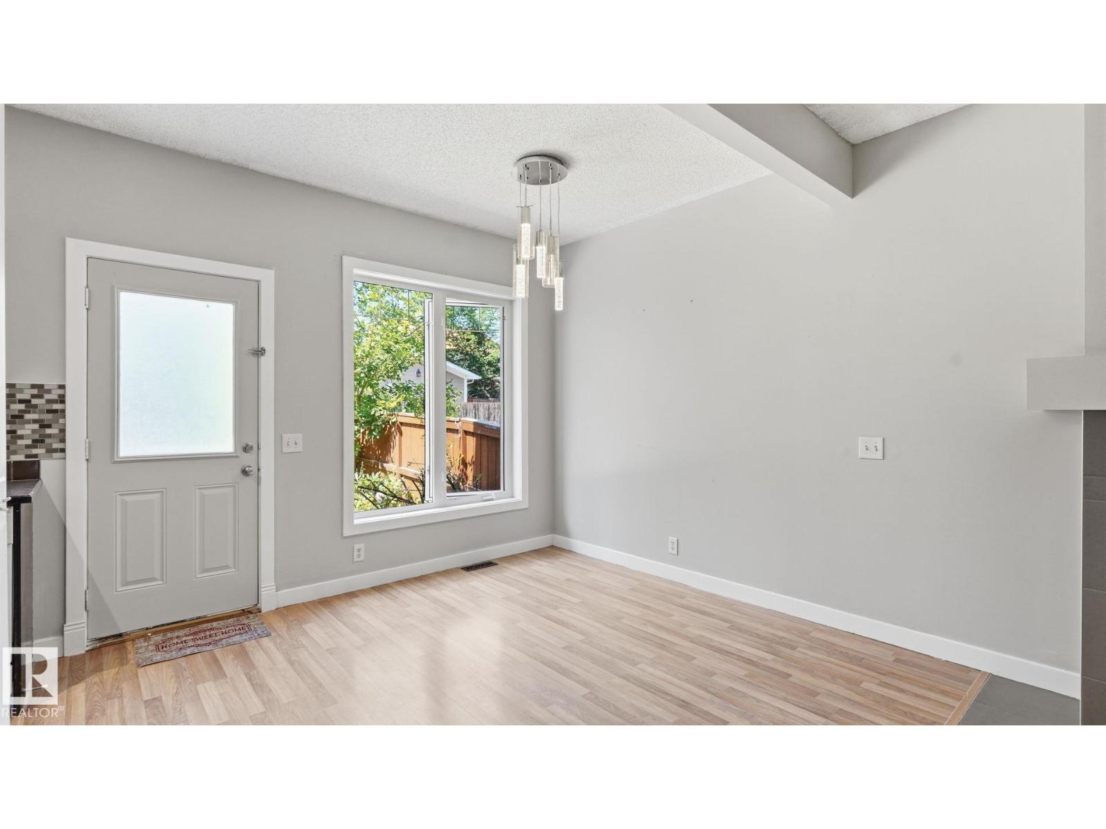 #24 6410 134 AV NW - 12