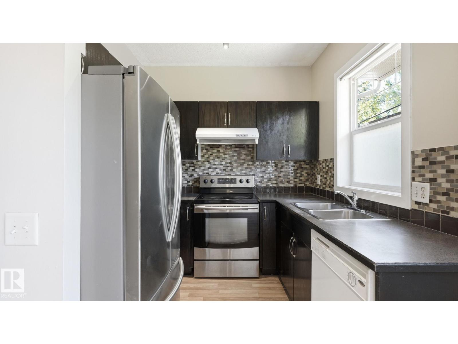 #24 6410 134 AV NW - 14