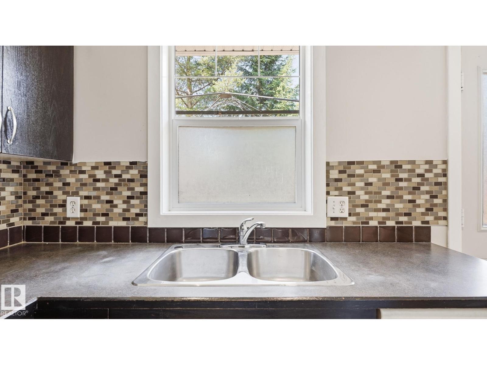 #24 6410 134 AV NW - 18