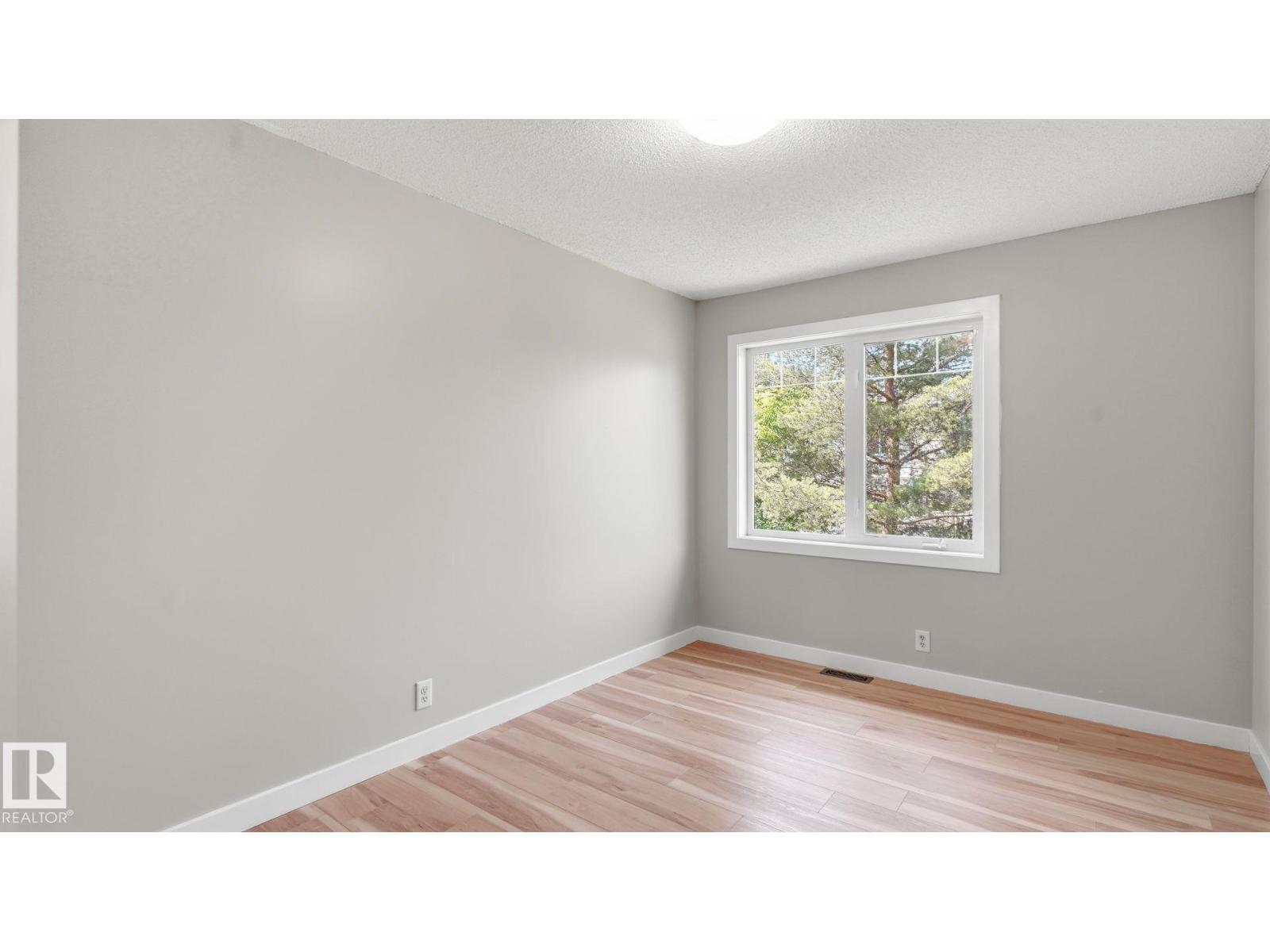 #24 6410 134 AV NW - 26