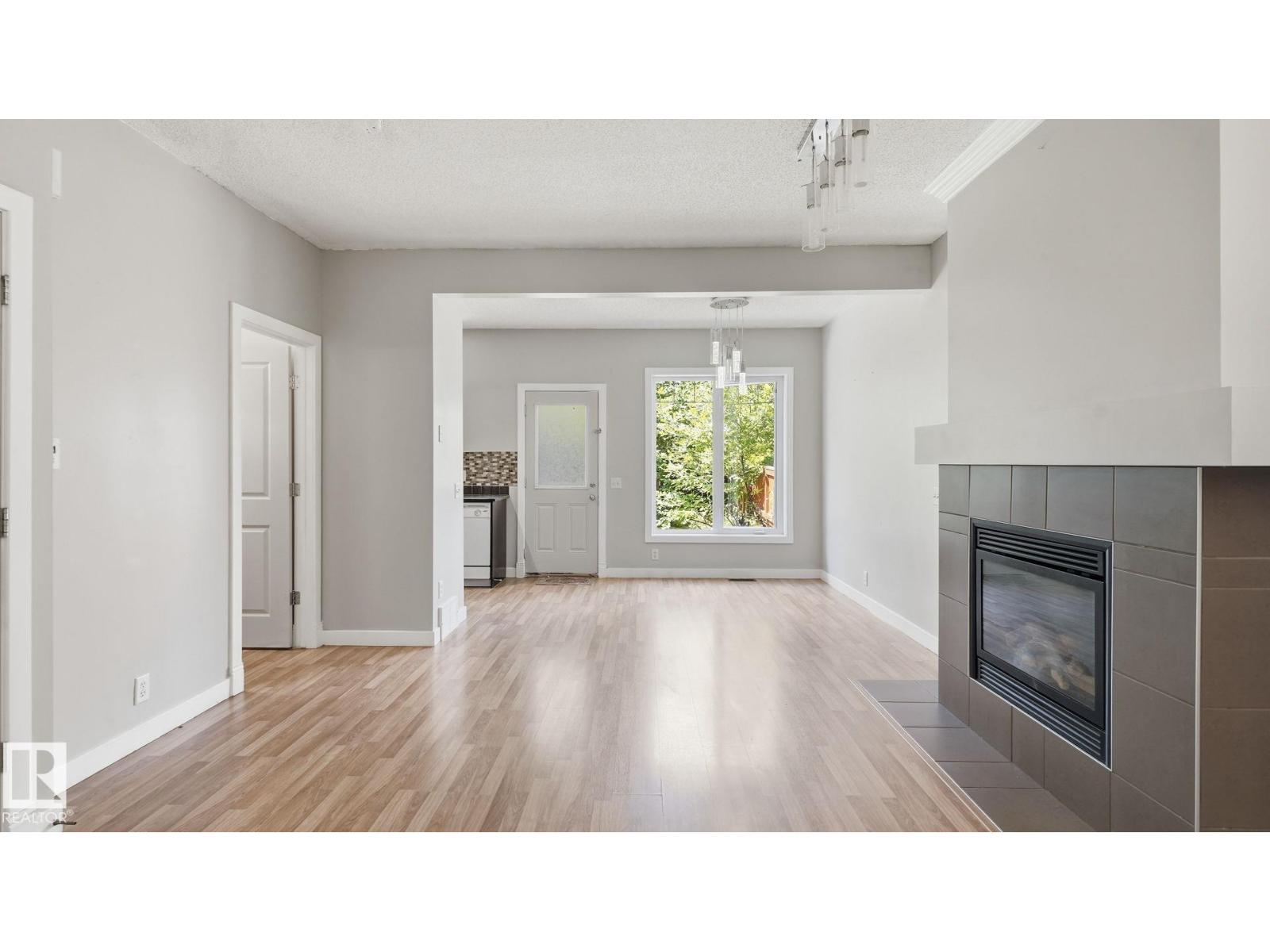 #24 6410 134 AV NW - 8